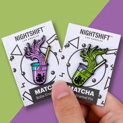 खरीदें  Backing Card Funny Cute Design Hard Soft Enameled Metal Wholesale Lapel Pins Badges Anime Custom Cartoon Enamel Pins online manufacture