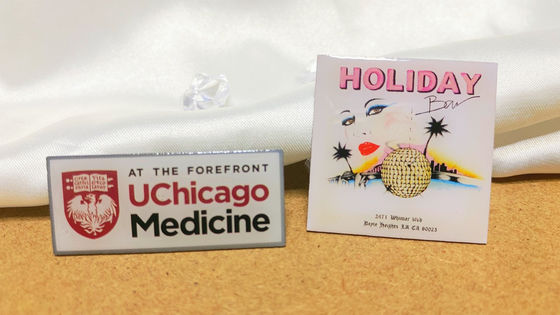 खरीदें Custom Lapel Pin and Metal Badge with 2D/3D Design Epoxy Coating and Zinc Alloy Material online manufacture