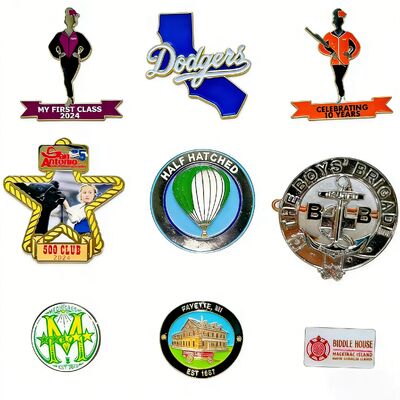 खरीदें कस्टम टिकाऊ इस्पात बैज रंगीन तामचीनी के साथ अद्वितीय आकार सुरक्षा पिन के साथ ब्रांडिंग पिन संलग्न online manufacture