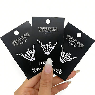 खरीदें अपने स्वयं के चमकदार तामचीनी पिन को नरम या कठोर फिनिश, यूवी प्रिंट, और प्यारा कार्टून डिजाइन के साथ बनाएं। online manufacture