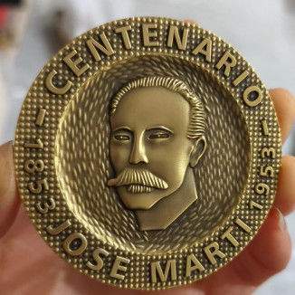 एंटीक ब्रॉन्ज़ प्लेटिंग और डबल साइडेड डिज़ाइन के साथ कस्टम सॉफ्ट इनेमल चैलेंज सिक्के