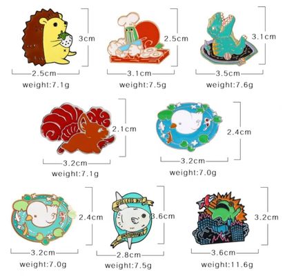 सस्ता चीन थोक टोपी कॉलर कपड़े लोगो सोना धातु हार्ड नरम तामचीनी Lapel पिन कस्टम थोक स्टॉक