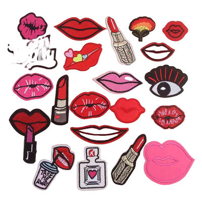 अच्छी कीमत घटना स्मृति चिन्ह और प्रचार उपहार के लिए कई संलग्नक के साथ कस्टम डिजाइन कढ़ाई पैच ऑनलाइन