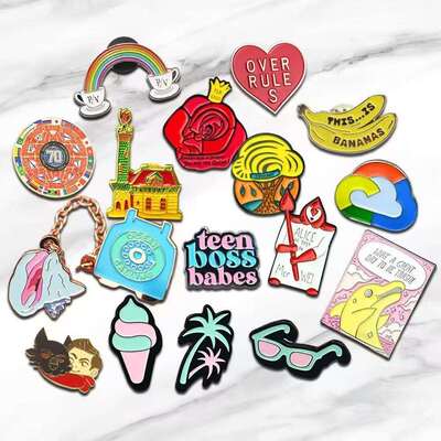 अच्छी कीमत कर्मचारी मान्यता के लिए कस्टम लैपल पिन - हार्ड इनामेल धातु बैज ऑनलाइन