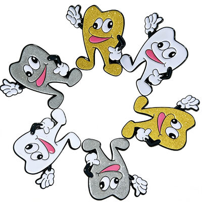 अच्छी कीमत प्रभावी ब्रांडिंग के लिए आपके लोगो के साथ कस्टम गोल्ड प्लेटेड लैपल पिन सॉफ्ट इनेमल के साथ। ऑनलाइन